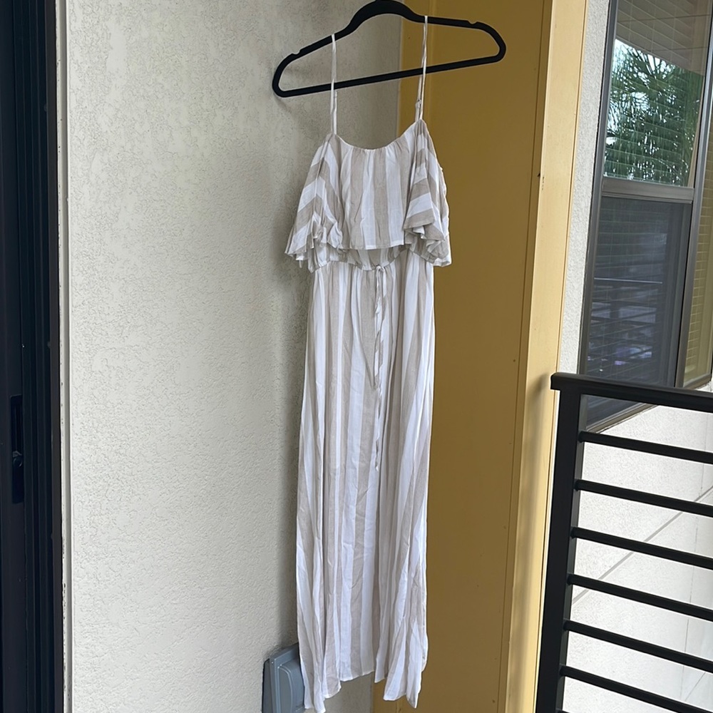 lilly rain | beige maxi dress | size m